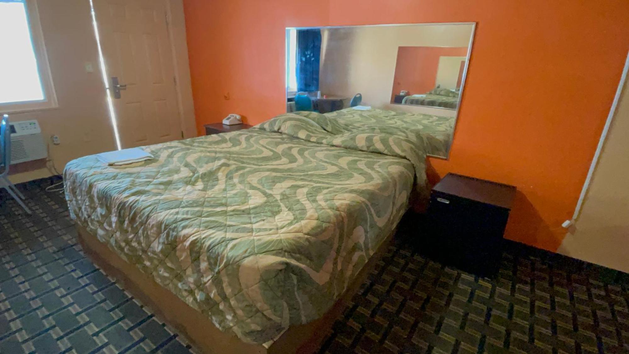 Deluxe Inn Motel Детройт Екстер'єр фото