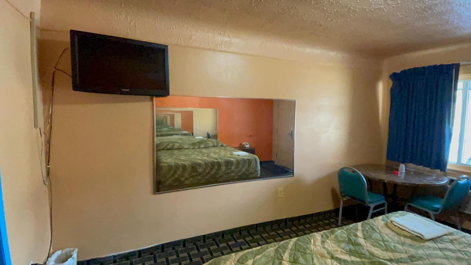 Deluxe Inn Motel Детройт Екстер'єр фото
